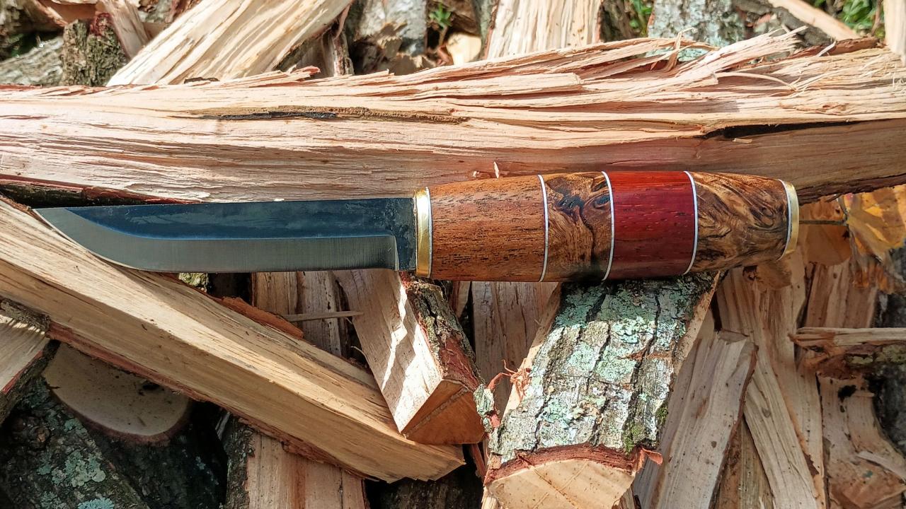 Knife Detail